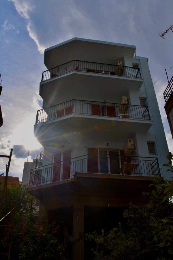 Bob'S Apartments Tolón Buitenkant foto